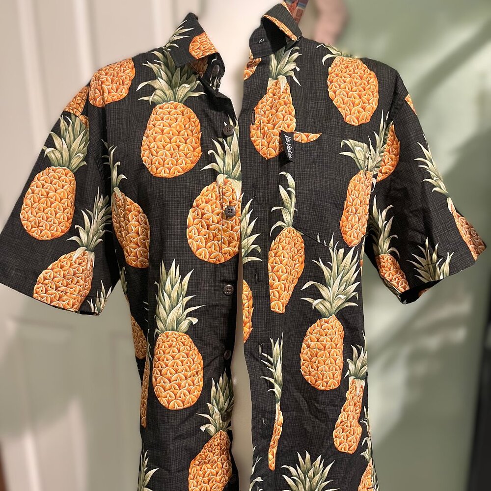 Kai-VeiKau Tropical Button Up Shirt, L